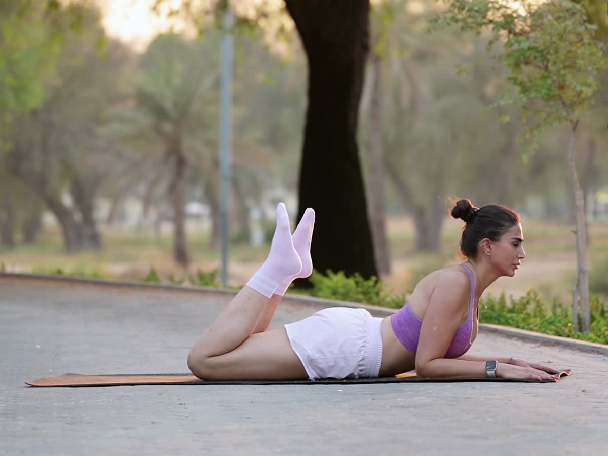 Crocodile variation with one leg lifted